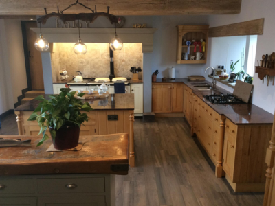 Andrea & Andrew’s dream barn conversion with an approved used kitchen – Customer Q & A