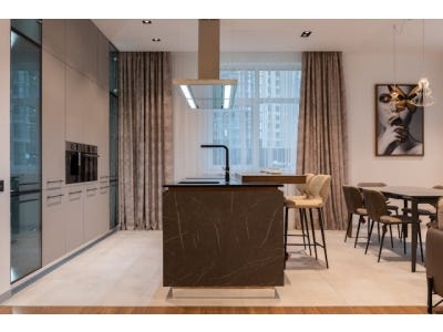 The best colours that go with a cashmere kitchen