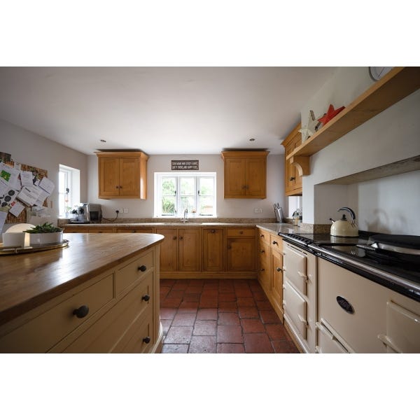 Classic Used Kitchen, In Frame Shaker