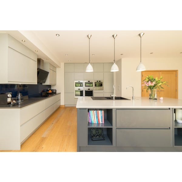 Modern J-Pull Kitchen, Bosch Appliances