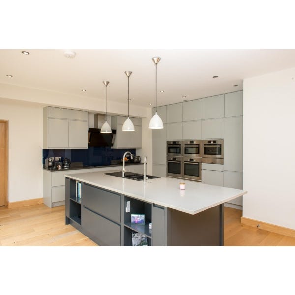 Modern J-Pull Kitchen, Bosch Appliances