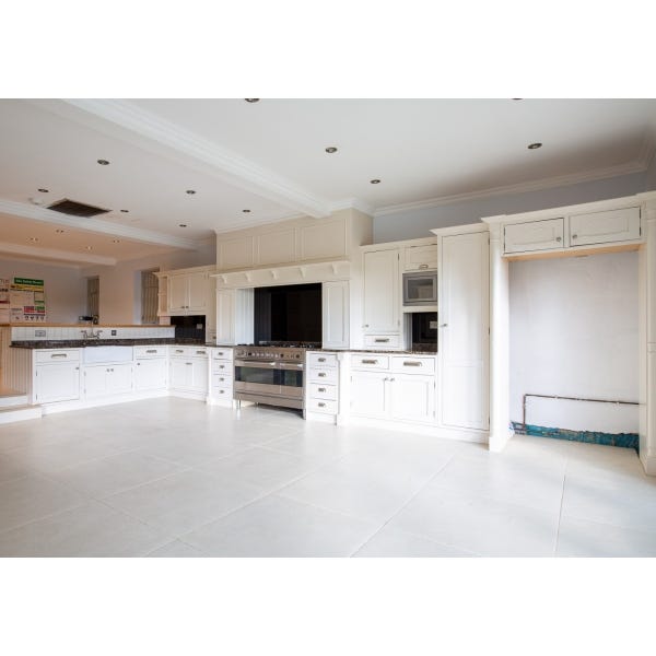 Bespoke In Frame Shaker Used Kitchen