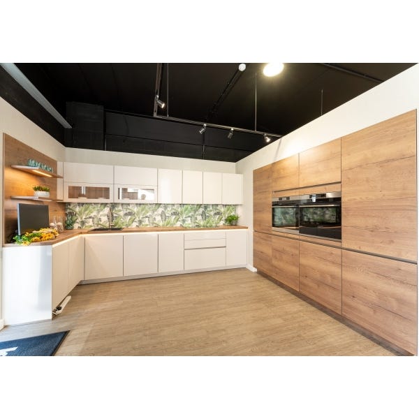 Kutchenhaus Handleless Ex Display Kitchen, Appliances