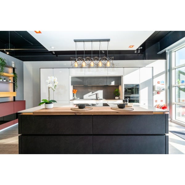 Kutchenhaus Handleless Ex Display Kitchen, Caple Appliances