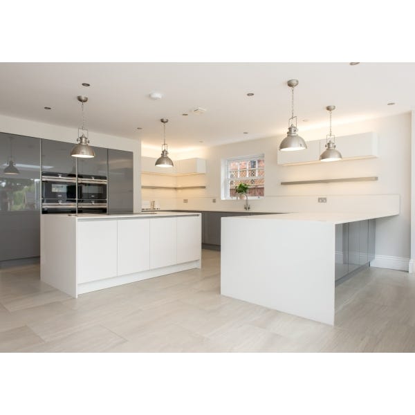 Large German Handleless Used Kitchen, Siemens Appliances