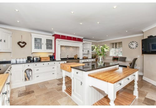 Approved Used Kitchen, Jeremey Wood Painted In-frame, Britannia Range Cooker, North Yorkshire