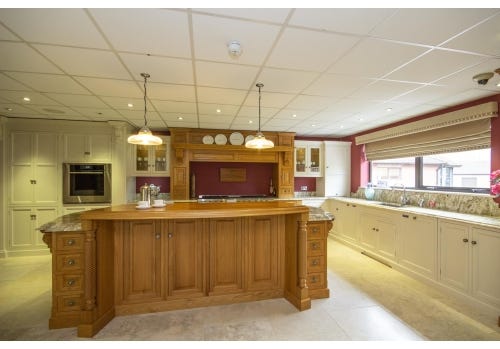 Over 80% off RRP £191,000 CHARLES YORKE Ex-Display Kitchen, optional WOLF/ SUB-ZERO Appliances, South