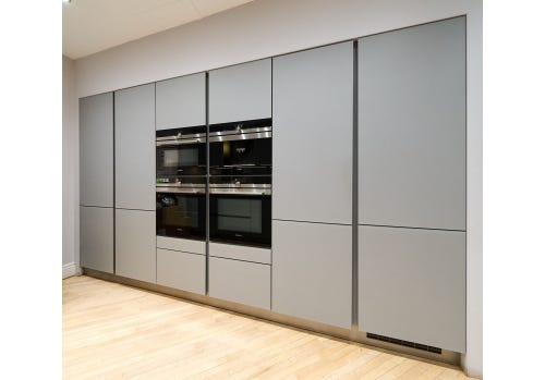 Ex Display Kitchen, NEXT 125 Handleless, Siemens Appliances, North