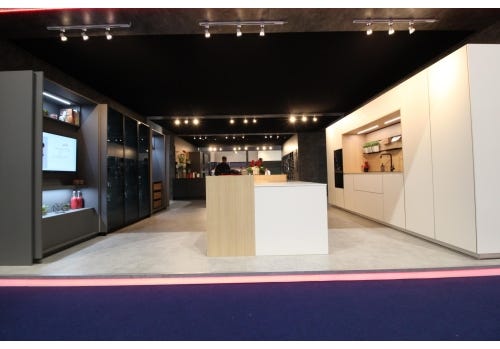 Ex Display Kitchen, Exhibition Stock, Rotpunkt Küchen 6720 Slice Metal Line, South