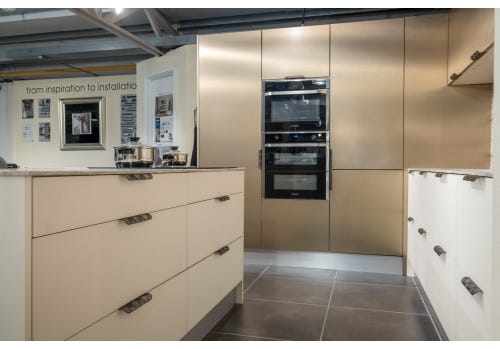 Crown Imperial Modern Ex Display Kitchen, Samsung Appliances, Midlands