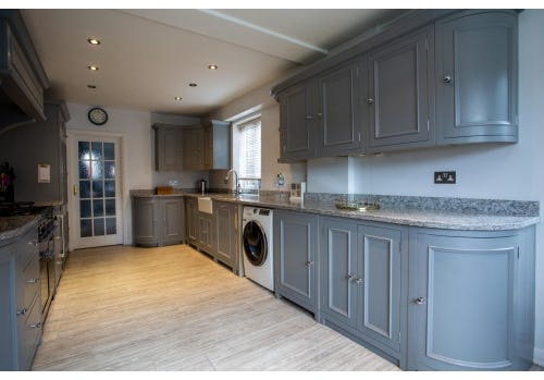 Neptune Chichester Used Kitchen, Larder, Rangemaster Oven, Surrey