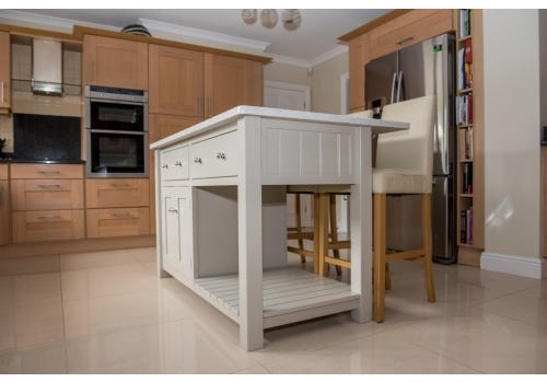 UKE LOVES ? DEVOL Used Kitchen Island, Berkshire