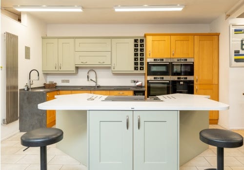 Masterclass Solva Shaker Ex Showroom Kitchen, Bosch Appliances 