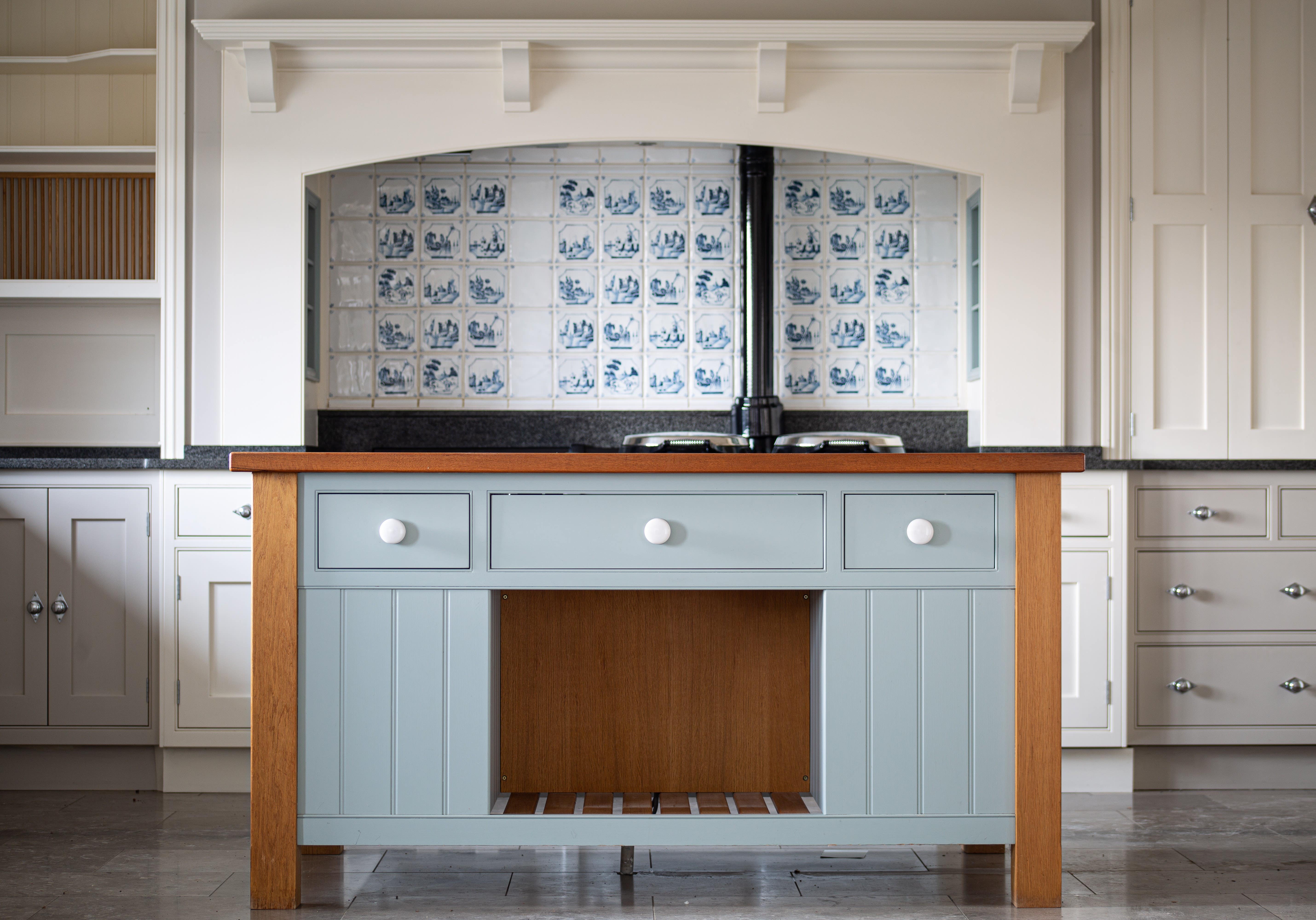 Used kitchen best sale hutch