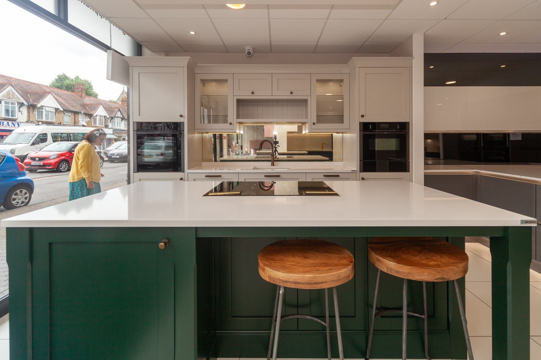 Sheraton outlet kitchen units